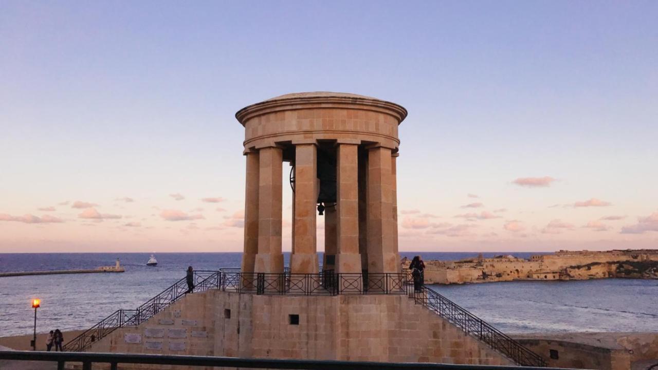 Valletta Harbour View Room photo